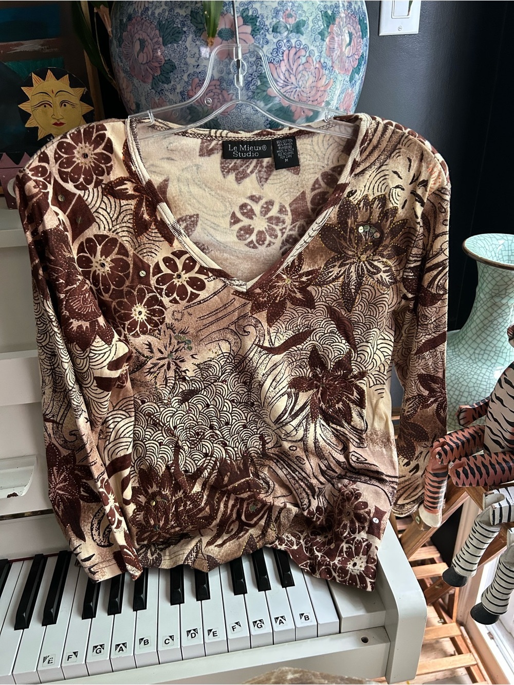 Le Mieux Studio Y2K Floral Embellished V-Neck Top Brown Women’s Medium